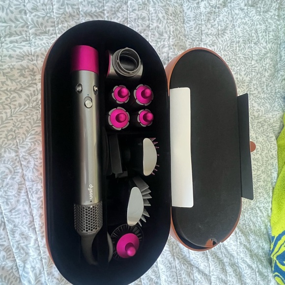 Dyson Airwrap set!It - Picture 1 of 5